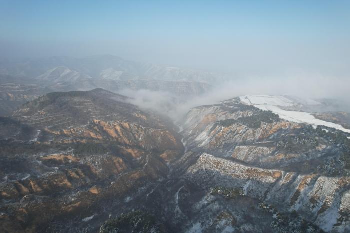 山西吉縣：雪后管頭山 景色美如畫(huà)