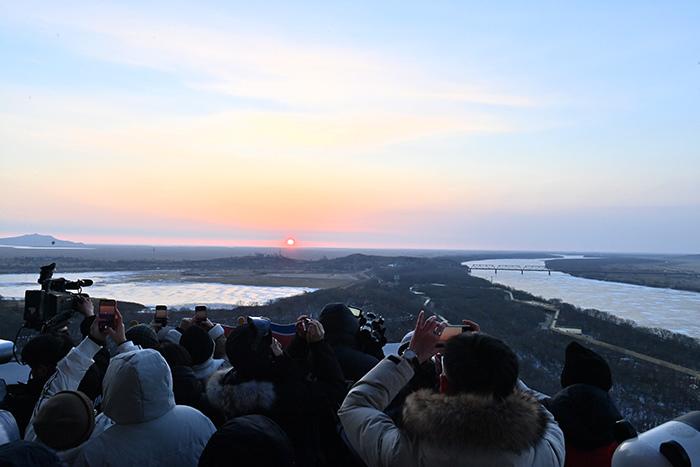 新年日出來(lái)啦！迎接2024年第一縷陽(yáng)光